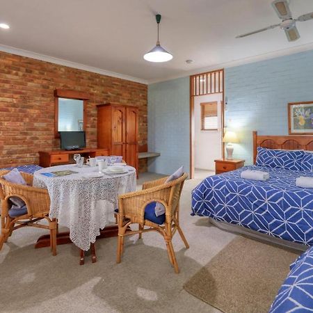 The Vineyard Motel Cowra Exteriör bild