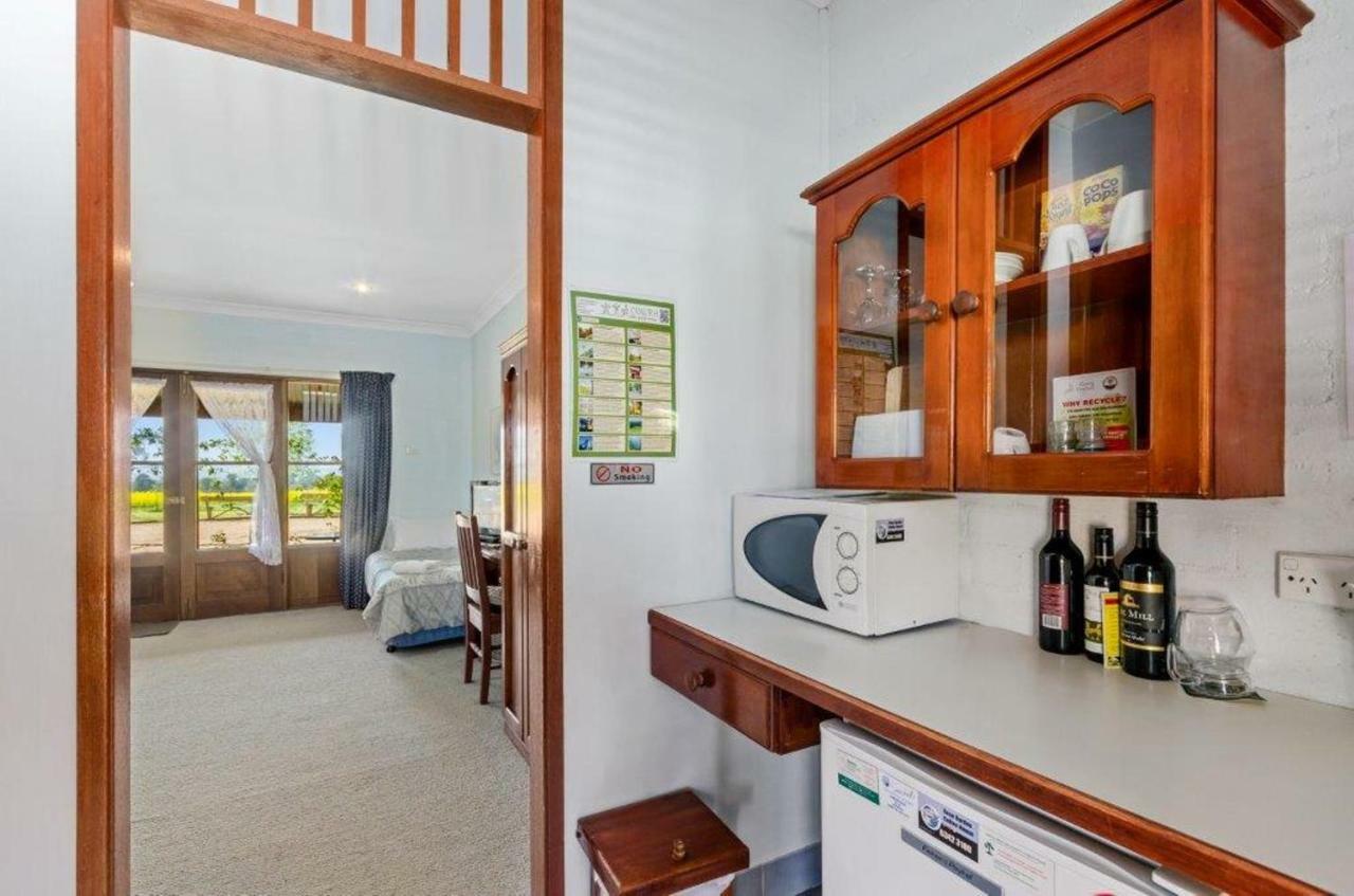 The Vineyard Motel Cowra Exteriör bild